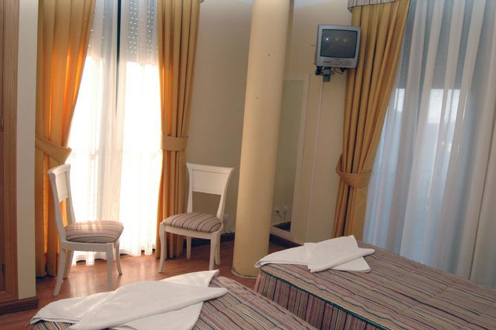 Hostal Stop Cantalejo Cameră foto