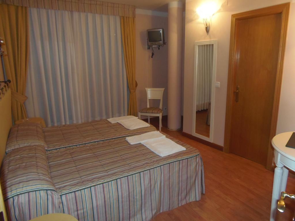 Hostal Stop Cantalejo Cameră foto
